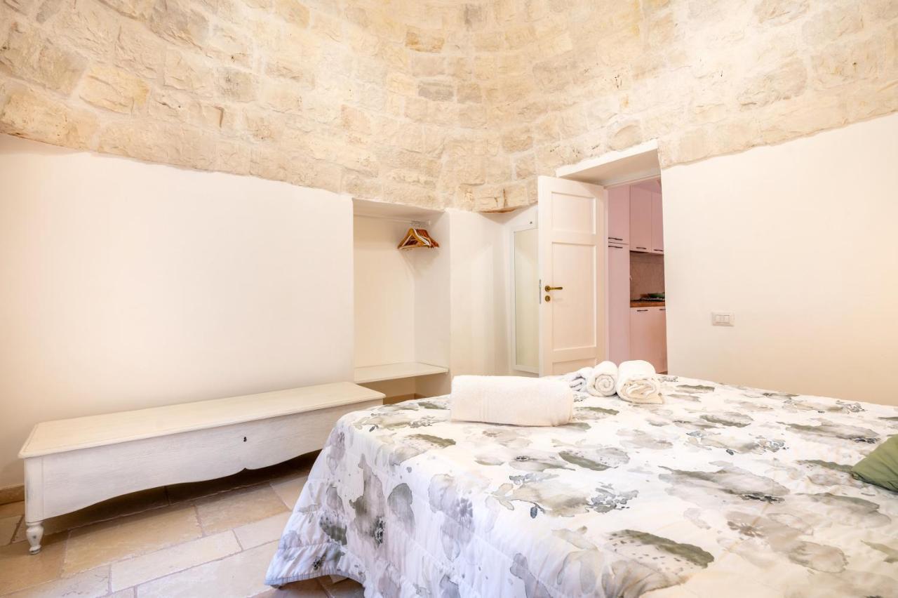 Trullo Il Focolare In Masseria Cisternino Εξωτερικό φωτογραφία