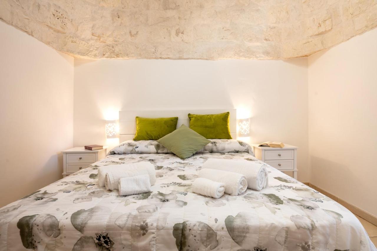 Trullo Il Focolare In Masseria Cisternino Εξωτερικό φωτογραφία