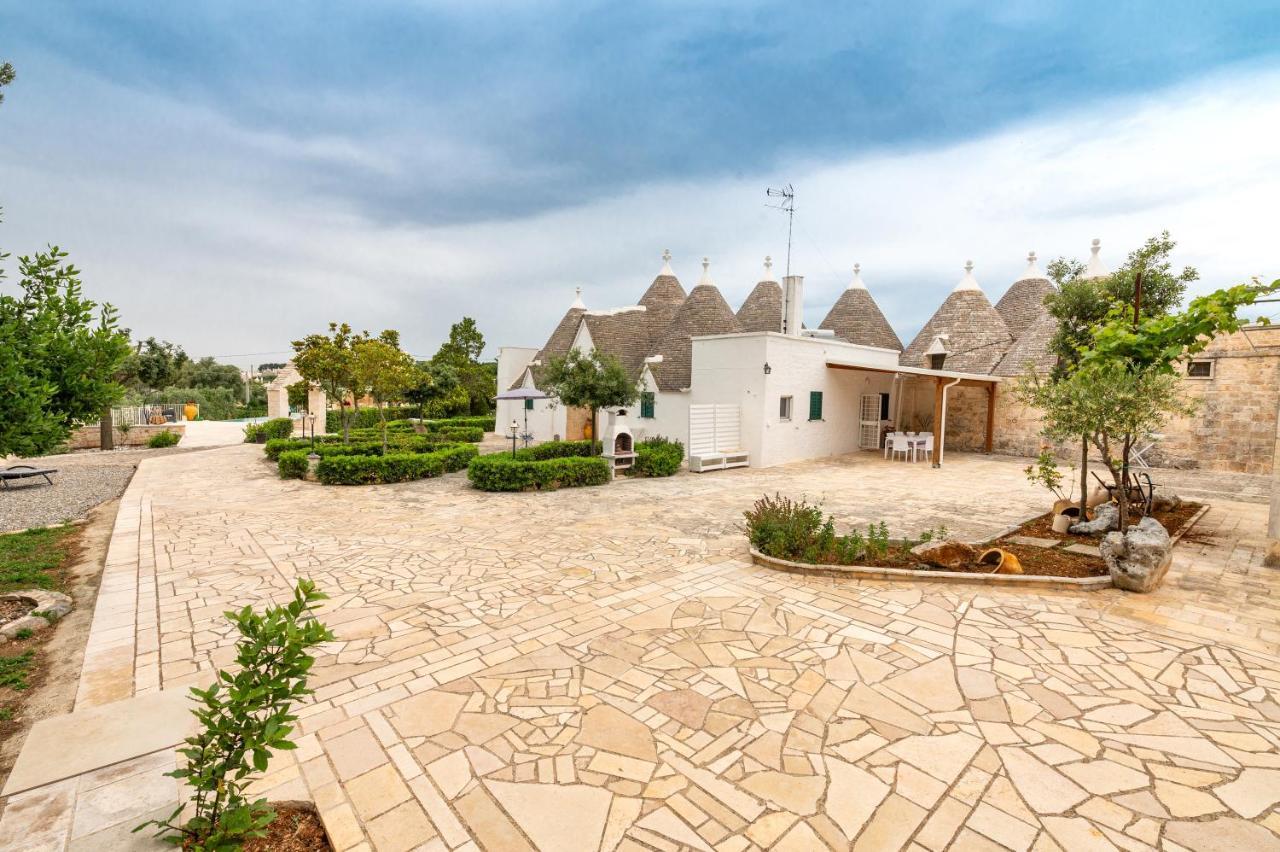 Trullo Il Focolare In Masseria Cisternino Εξωτερικό φωτογραφία